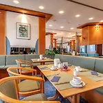Hotel Congress 3*