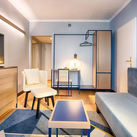 Congress מלון 3*