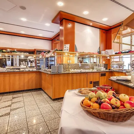 Dorint Kongresshotel 3*
