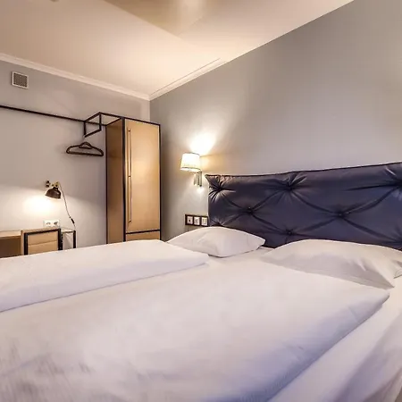 Dorint Kongresshotel 3*