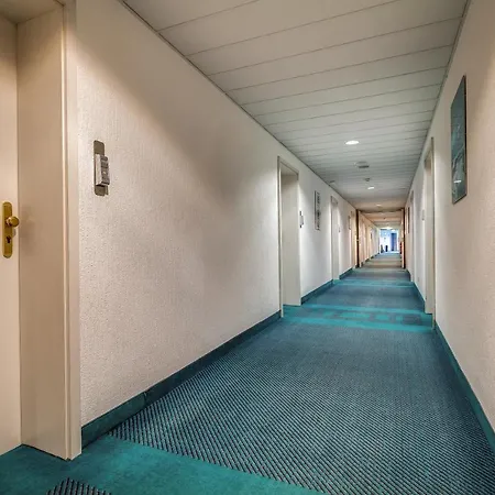 Congress מלון 3*