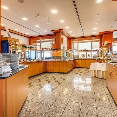 Dorint Kongresshotel Hotel 3*