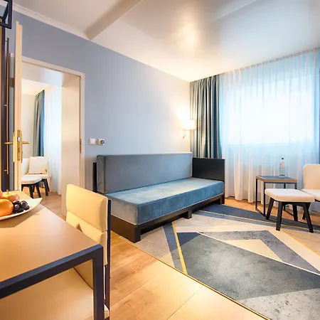 Dorint Kongresshotel 3*