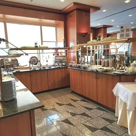 Hotel Congress 3*
