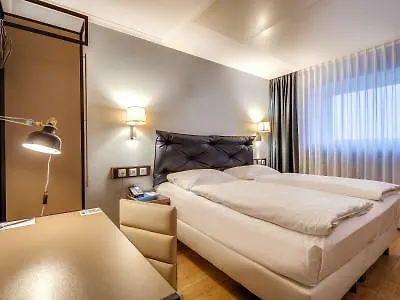 Congress Hotell 3*