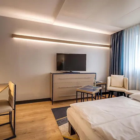 Hotel Dorint Kongresshotel 3*
