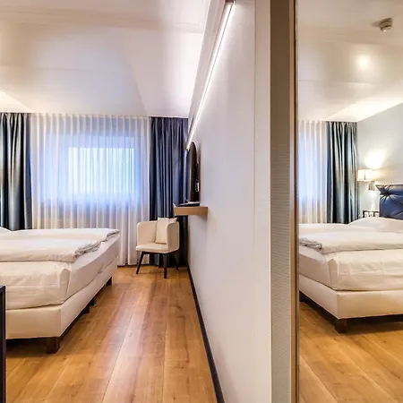 Hotel Dorint Kongresshotel 3*