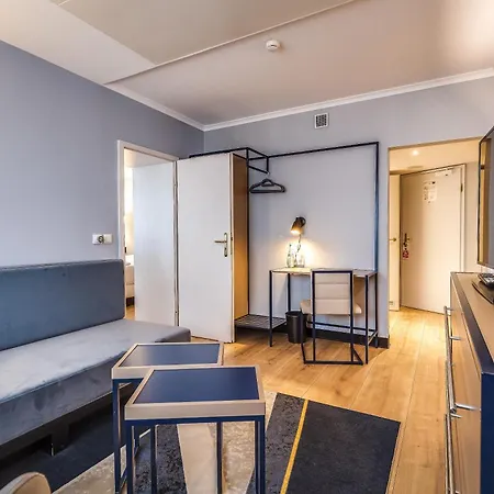 Hotel Dorint Kongresshotel 3*