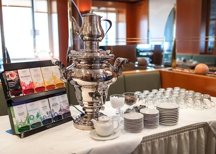 Congress فندق 3*