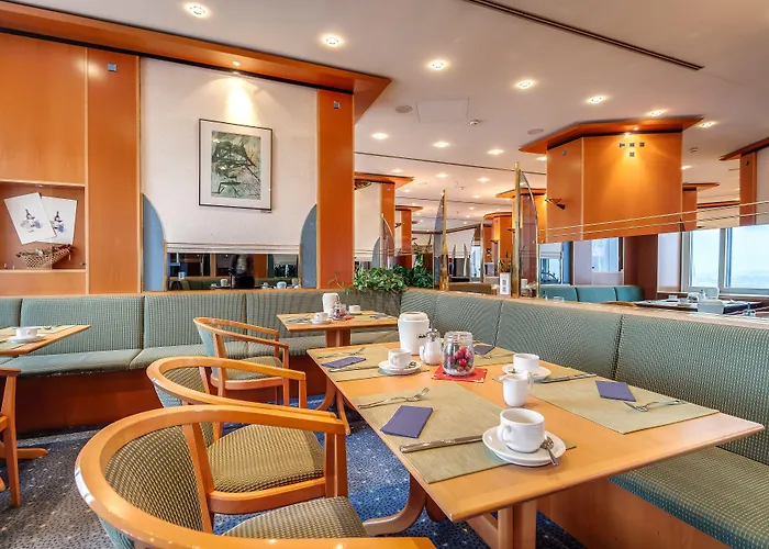 فندق Congress 3*